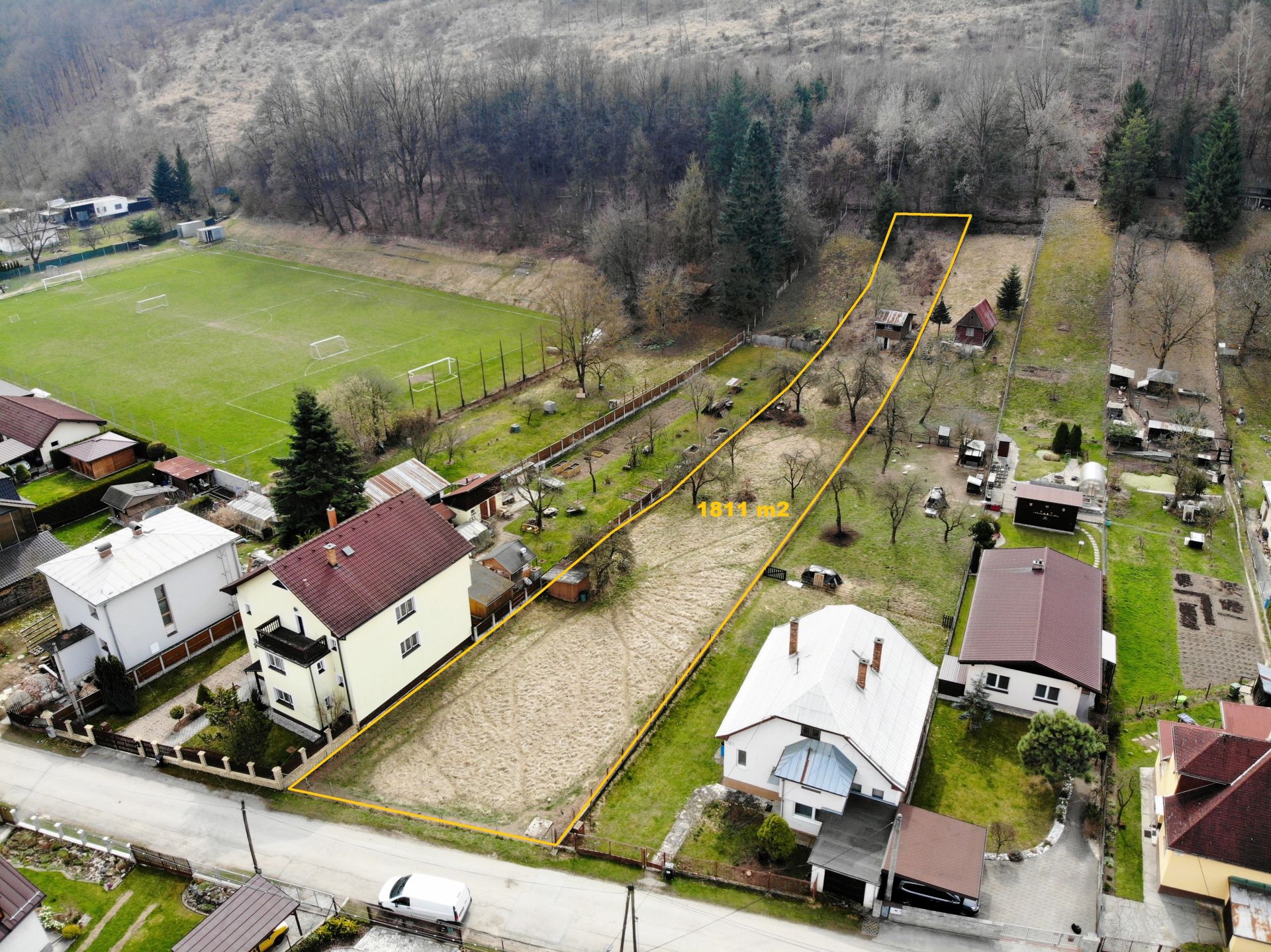 Stavebný pozemok 1811 m² – Považský Chlmec, Žilina