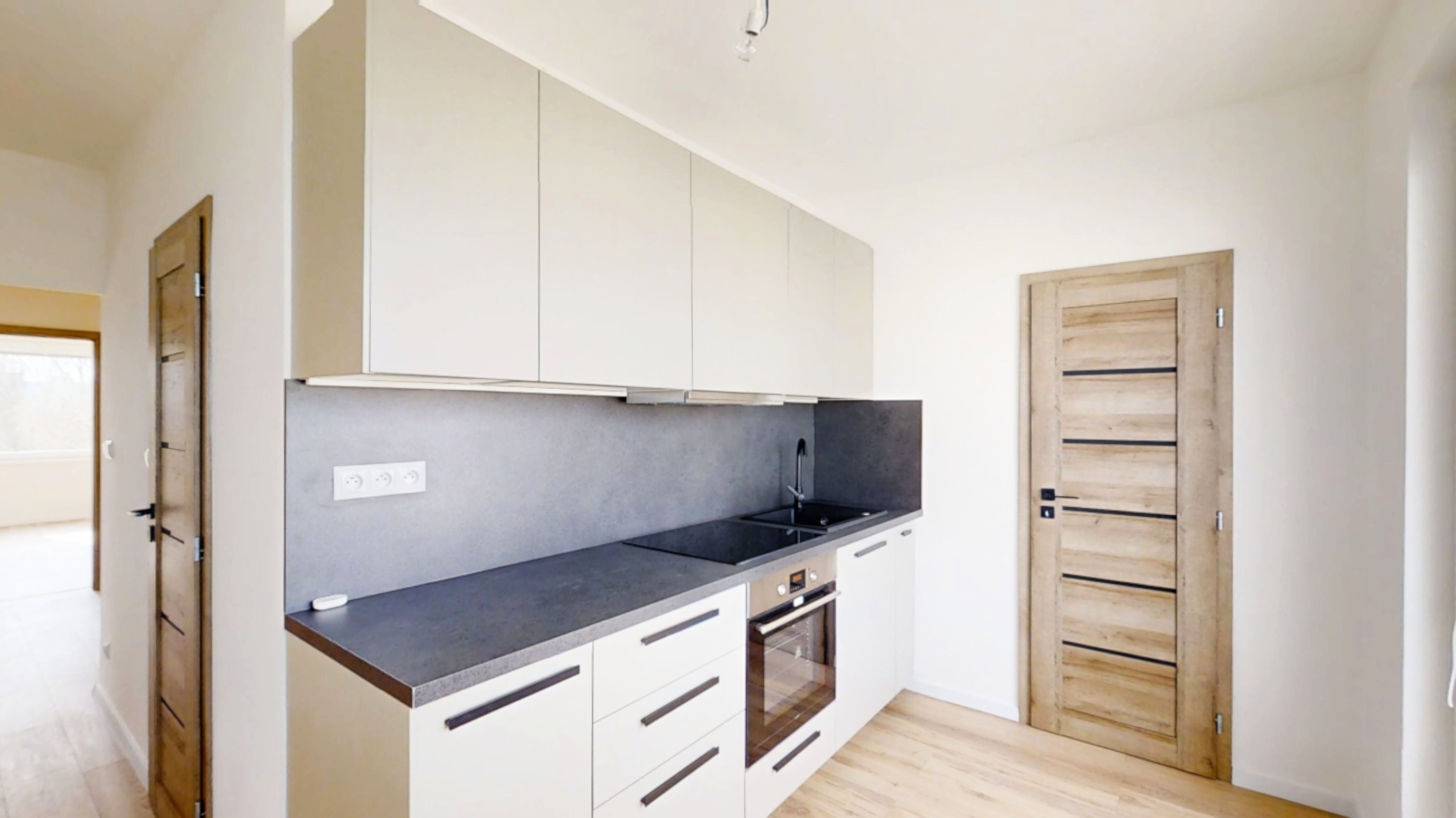 Moderný 2-izbový byt po kompletnej rekonštrukcii, Žilina – Vlčince